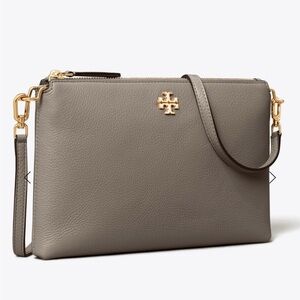 ✨Tory Burch Mercer Pebbled Zip Crossbody✨